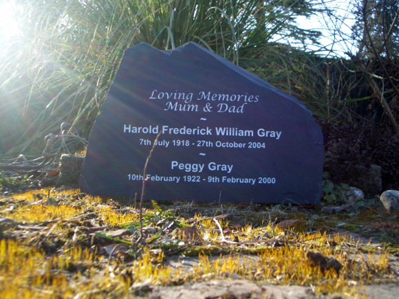 really nice memorial stone with sunlight rays